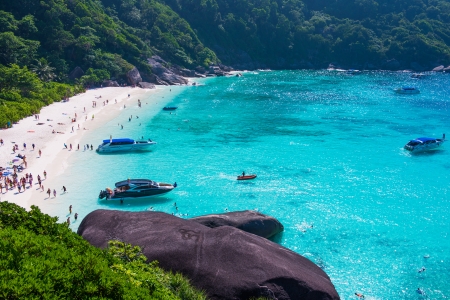 clear water beautiful sea like a heaven at Similan island, Phang-nga Thailandのeditorial素材