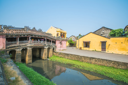 Hoi An - Vietnam Mar 16 :  Japanese Covered Bridge beautiful architecture at Hoi An ancient town on Mar 16, 2015 Vietnamのeditorial素材