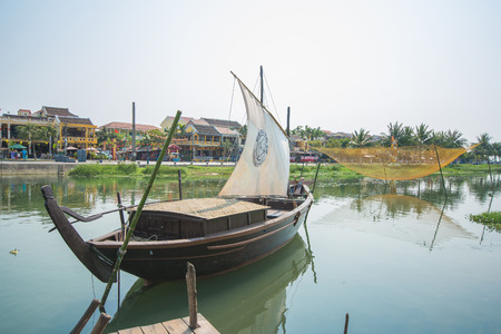 Hoi An - Vietnam Mar 16 :  The Thu Bn River at Hoi An ancient town on Mar 16, 2015 Vietnamのeditorial素材
