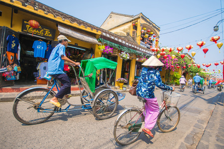 Hoi An - Vietnam Mar 16 :  Cycle three-wheeler in Hoi An ancient town on Mar 16, 2015 Vietnamのeditorial素材