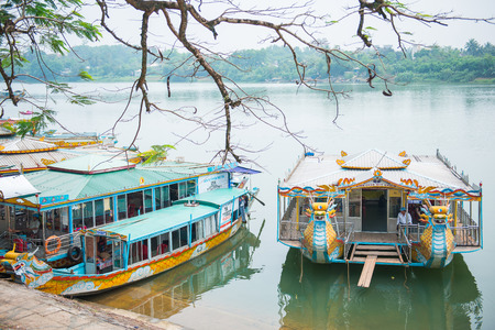 Hue - Vietnam Mar 14 :: vietnam traditional boat in Perfume river on March 14, 2015 Vietnamのeditorial素材
