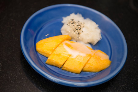fresh mango with sticky rice, dessertの写真素材