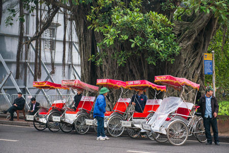 Hanoi, Vietnam Mar 13:: Cyclo is passenger tricycle in Hanoi on March 13, 2015 Vietnamのeditorial素材