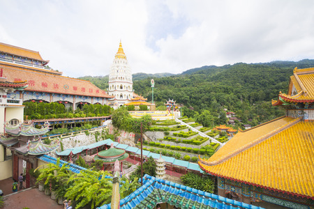 PENANG, MALAYSIA-AUGUST 10, 2015 Beautiful architecture of Kek Lok Si Temple at Penang, Malaysia, travelのeditorial素材
