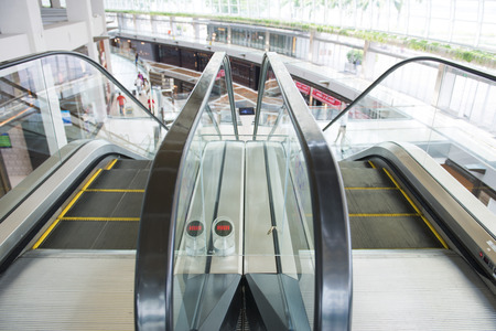 escalator in the shopping mall, move