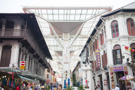 CHAINATOWN, SINGAPORE - OCTOBER 12, 2015: food street zone in Chinatown, Singapore on October 12, 2015, buildingのeditorial素材