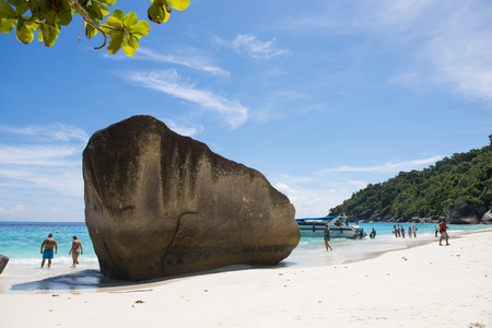 PHANG-NGA, THAILAND - November 7, 2015; beautiful similan island like a heaven with blue sky and calm blue sea surf on November 7, 2015, Phang-nga, Thailandのeditorial素材