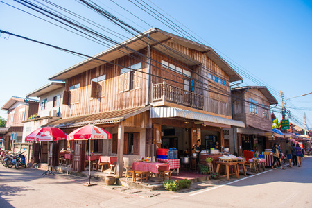 Loei, Thailand - November 26, 2016 :The old wooden houses in walking street market of Chiang Khan at Loei, Thailandのeditorial素材
