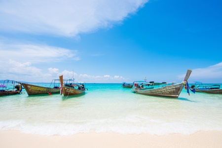Thailand , 30 April 2017 ::Bamboo island nd beautiful beach at Krabi , Thaialndのeditorial素材