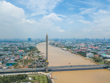 Thailand , 8 august 2017 ::bird eye view of Rama Vlll bridge in Bangkok , Thailandのeditorial素材