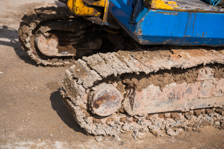 Parts of the Makro at construction site, transportation