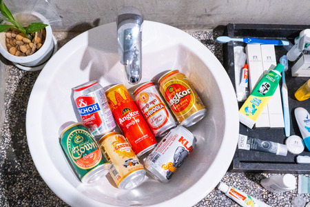 26 october 2017-Siem reap::local canned beer from Cambodia,drinkのeditorial素材