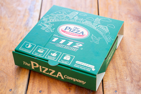 6 May 2019-Thailand::pizza take away fron The pizza company,cuisineのeditorial素材
