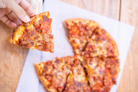 ham and bacon fluffy pizza take away,italian food