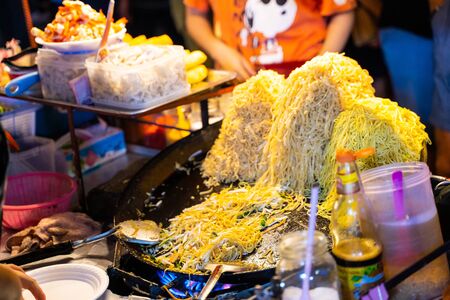 25 July 2019 - Bangkok, Thailand : Pad Thai street food at Khao San Road,Bangkokのeditorial素材