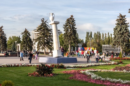 Moscow, Russia - October 4, 2015: Part of the Exhibition Center VDNH (VVC). The falling column "Unsteadiness" (Rostan Tavasiyev).のeditorial素材