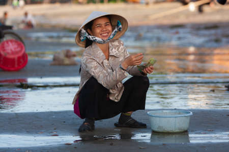 Vietnam, Mui Ne Fish Market, 02 04 2012のeditorial素材