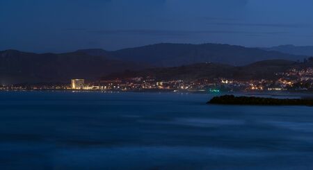 Ventura coast beginning to wake with the dawn of a new day along the coastal shoreline city.の写真素材