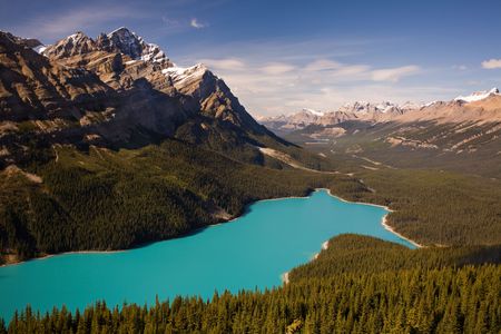 Majestic glacier-fed Peyto Lake in the Rocky Mountains, Banff National Park, Alberta, Canada.の写真素材