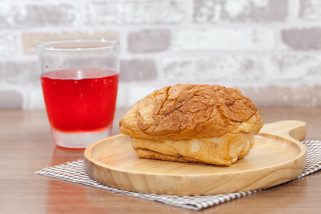dried shredded pork bun with apple pomegranate juice