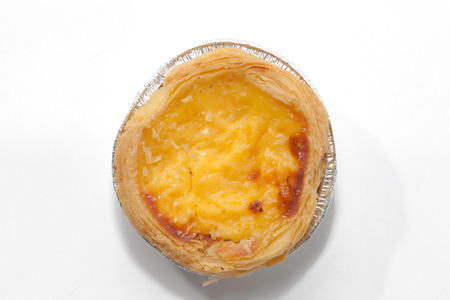 close up of egg tart isolated on white backgroundの写真素材