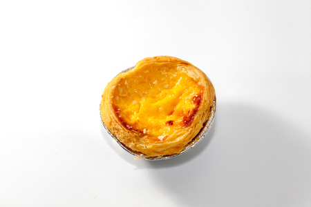 close up of egg tart isolated on white backgroundの写真素材