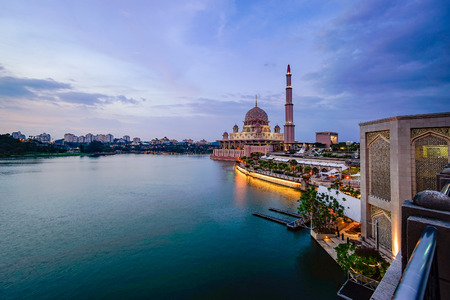 PUTRAJAYA, MALAYSIA - JANUARY 2,2016 : Beautiful view of Putra Mosque during sunset in Putrajaya, Malaysia.のeditorial素材