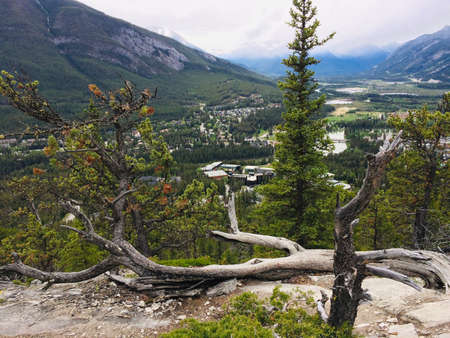 Banff & Mount Rundle spine amid spectacular scenery