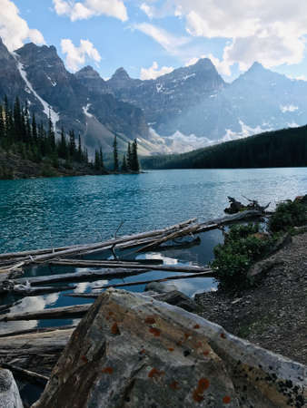 Scenic view of beautiful Lake Moraineの写真素材