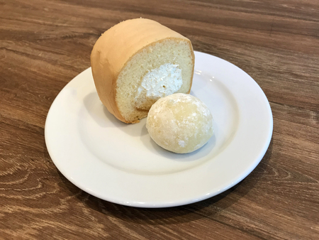 Daifuku and Cream roll