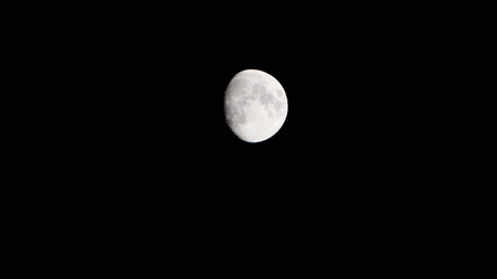 A realtime shot of the nes moon in the night sky.の写真素材