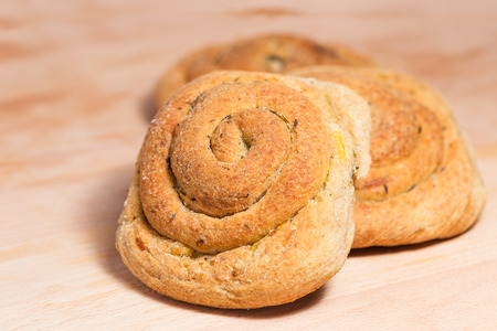 Wholemeal bread with onions (closeup)の写真素材