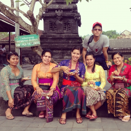 Balinese smileの素材