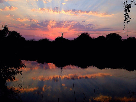 Sunset on the canalの素材