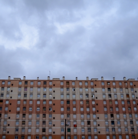High Density Social Housing With A Grey Overcast Sky And Copy Spaceのeditorial素材