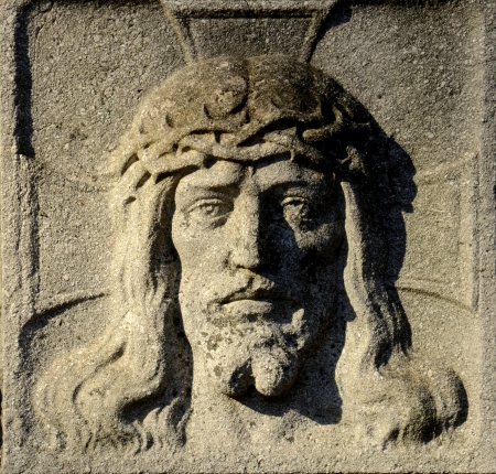 Jesus And A Crucifix On An Ancient Gravestoneのeditorial素材