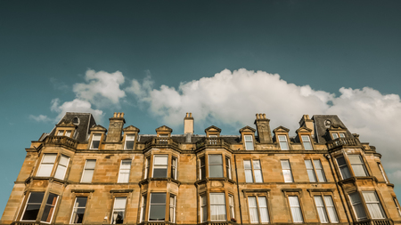 A Traditional Grand Sandstone Glasgow Tenement Apartmentsの素材 [FY31093470229]