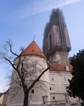 The Cathedral Of Zagreb Croatia, Covered In Scaffolding During Restoration Workの写真素材