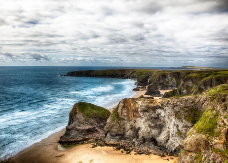 Dramatic coast landscape in Cornwall UKの写真素材