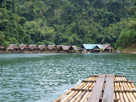 The bungalow and the raft on Chiew Lan lake, Thailandの写真素材