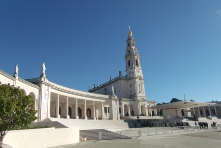 Tourists visiting the Sanctuary of Fatima, Portugalの写真素材