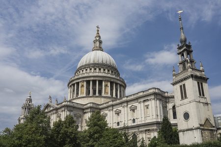 St. Paul's Cathedral in London.のeditorial素材