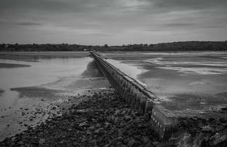 Cramond causeway in the evening hoursの写真素材