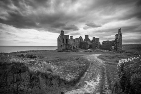 Ruin of new Slains castle near Aberdeen.の写真素材