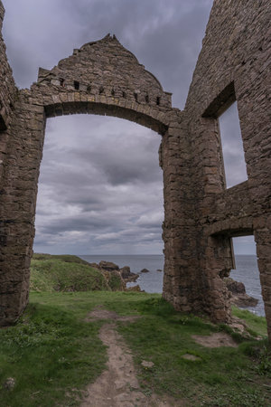 Ruin of new Slains castle near Aberdeen.の写真素材