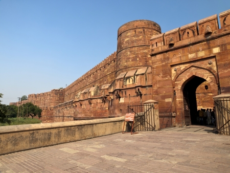 Entrance gate to the famous Agra Fort in Uttar Pradesh, India の写真素材
