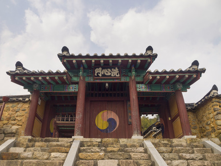 Facade of Gijang Hyanggyo (Confucian shrine school), Busan, South Korea. The Gijang Hyanggyo, was founded in 1617 during the reign of King Kwanghaegun (1608?1623).のeditorial素材