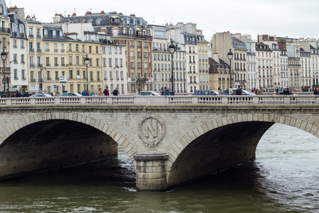 Landscape image of a bridge over the river Seine in Parisのeditorial素材