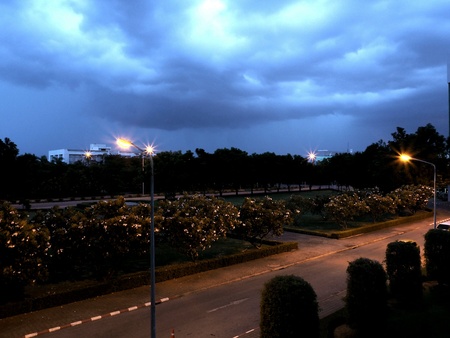 A storm coming attacks の素材