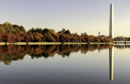 the National Mall at autumn. Washington, DCのeditorial素材